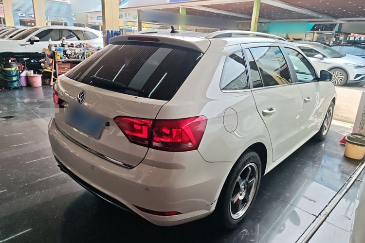 Used Volkswagen Gran Lavida 2015 230TSI DSG Comfort Edition
