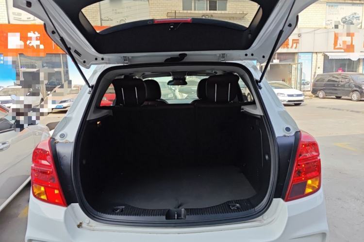 Used Chevrolet Trax 2018 330T Automatic Two-Wheel Drive Elite Model
