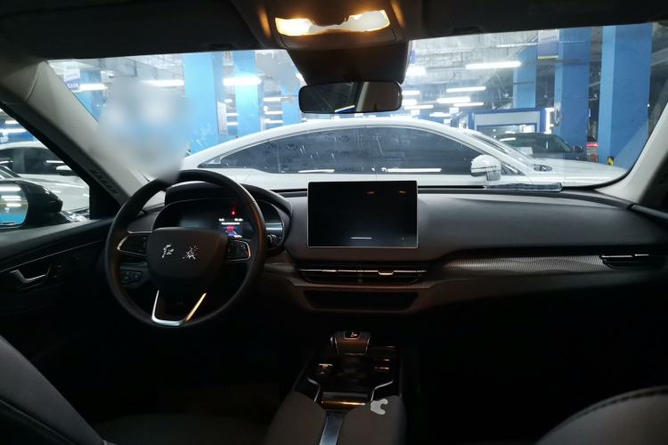 Used Hongqi E-QM5 2023 Base Travel Edition
