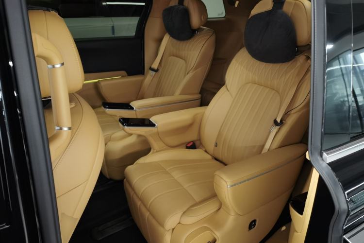 Used VOYAH Dream 2025 PHEV Four-Wheel-Drive Flagship Version – Qiankun Edition