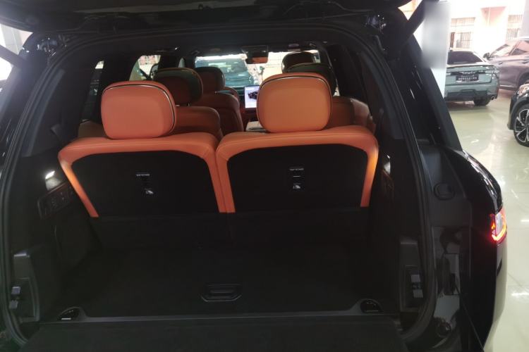 Used Lynk & Co 900 2025 1.5T Ultra
