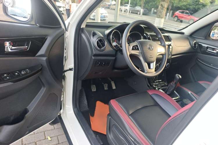 Used HYOSOW S3 2014 1.5L Comfort Version China IV Emission Standard
