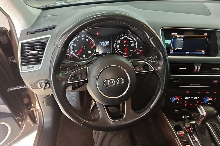 Used Audi Q5 2017 40 TFSI Comfort Model