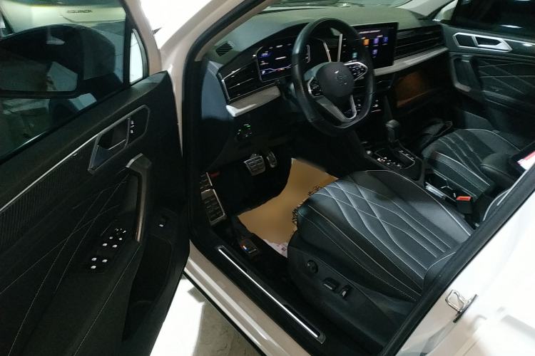 Used Volkswagen Tiguan L 2022 330TSI Automatic Two-Wheel Drive R-Line Enhanced Edition
