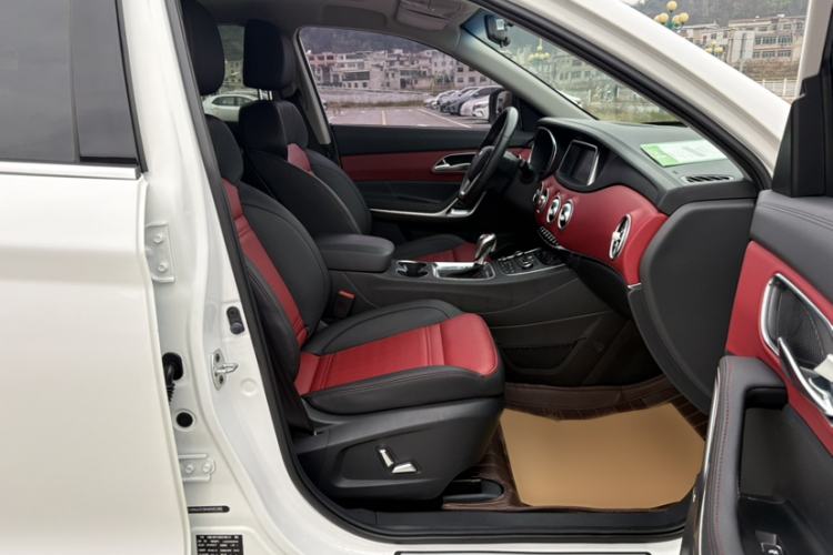 Used  Refine S7 2017 2.0T Automatic Luxury Model
