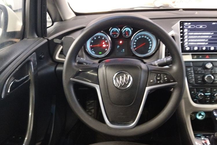 Used Buick GT 2014 XT 1.6L Automatic Fashion Edition
