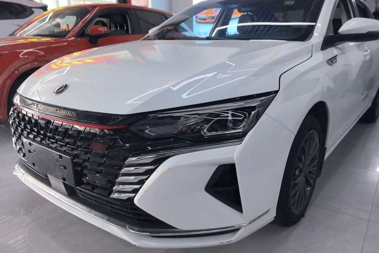 Used Dongfeng Aeolus Yixuan MAX 2023 1.5T Super-Powered Dad Edition
