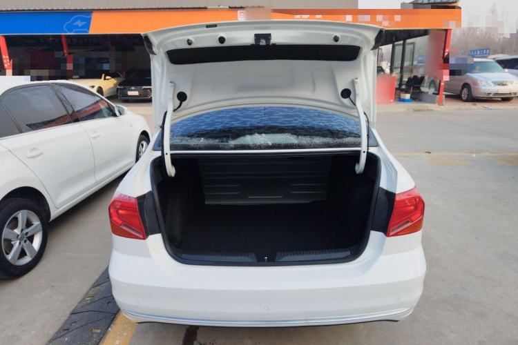 Used Volkswagen Jetta 2017 1.5L Manual Comfort Model
