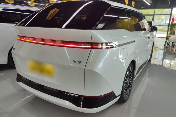 Used XPeng X9 2025 740 Ultra-Long Range Max
