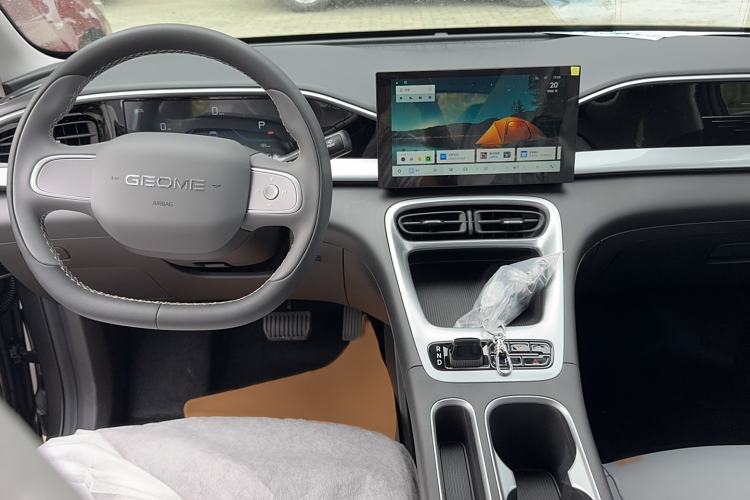 Used  Geome 2025 310km Youth Edition
