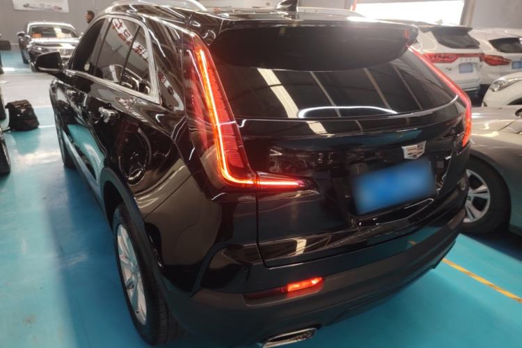 Used Cadillac XT4 2018 28T Two-Wheel Drive Tech Version
