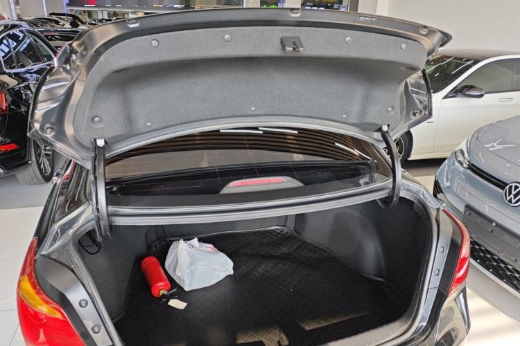 Used Hyundai Mistra 2014 1.8L Automatic Smart GLS
