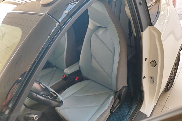 Used Chery Little Ant 2022 Restyled Version Sweet Pink Edition Half-Sugar Version 30.6 kWh 30 kW 301 km
