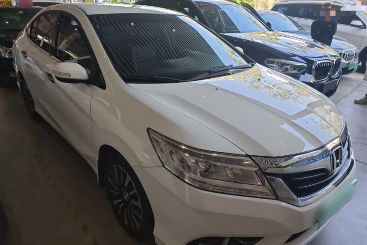 Used Honda Crider 2015 1.8L automatic comfort version
