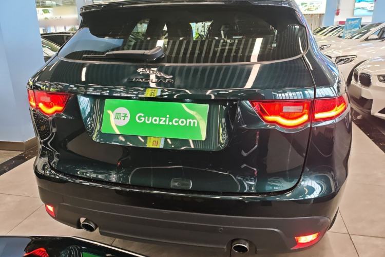 Used Jaguar F-PACE 2016 2.0T Two-Wheel Drive Urban Luxury Edition
