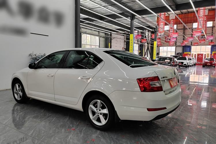 Used Skoda Octavia 2015 1.4TSI DSG Yijun Edition
