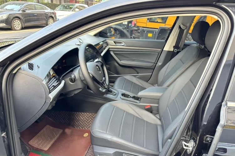 Used Volkswagen Lavida 2022 1.5L Automatic Comfort Edition
