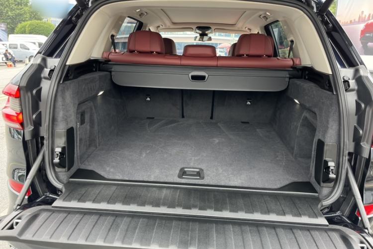 Used BMW X5 2022 Restyled xDrive 30Li Luxury Version M Sport Package
