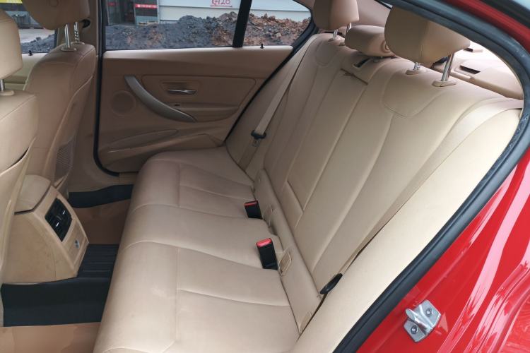 Used BMW 3 Series 2015 320i Luxury Line Stylish Edition
