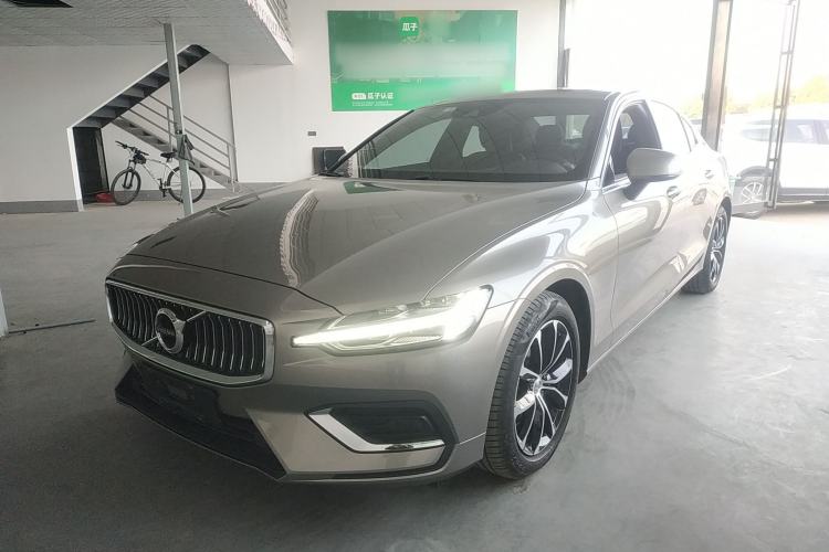 Used Volvo S60 2022 B4 Zhiyi Luxury Edition