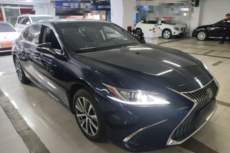 Used Lexus ES 2020 200 Excellence Edition
