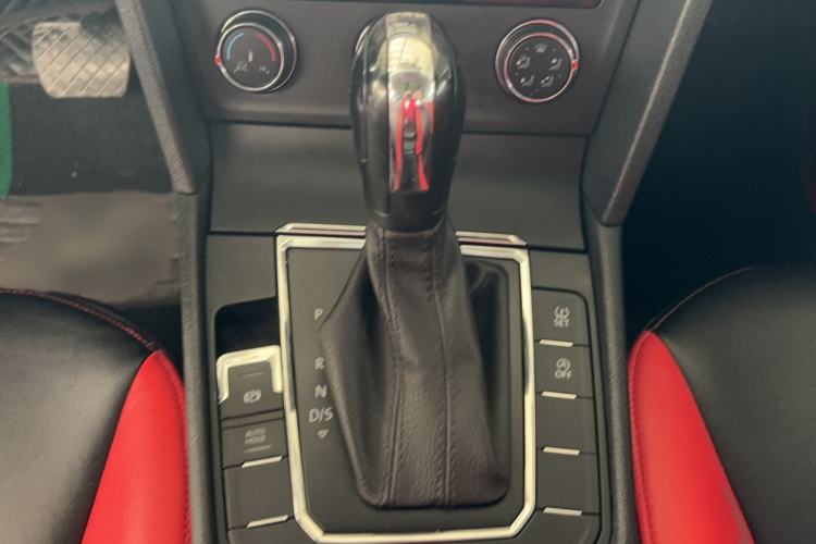 Used Volkswagen Lamando 2021 230TSI DSG Fashion Edition
