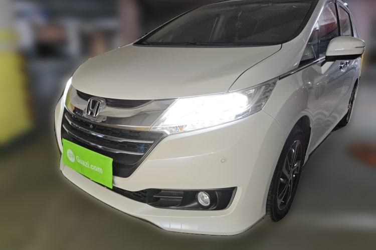 Used Honda Odyssey 2015 Revised Version 2.4L Supreme Edition
