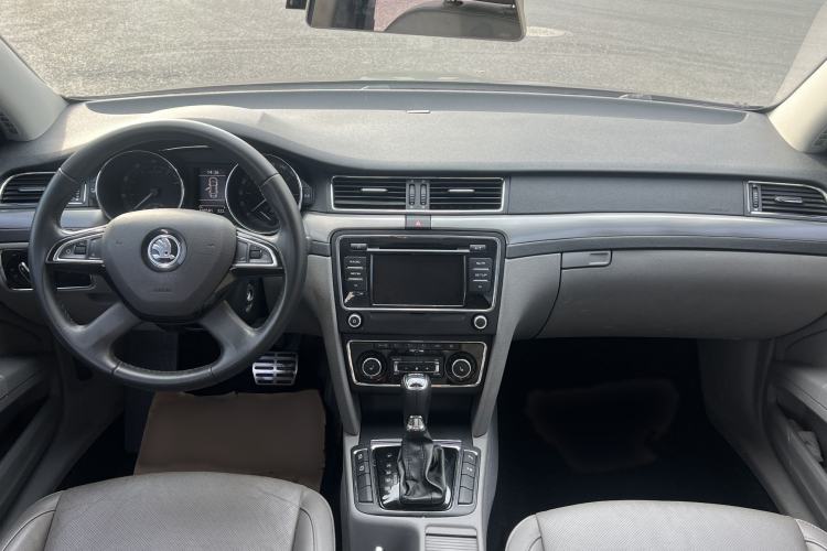 Used Skoda Superb 2013 1.8TSI Automatic Yashi Edition