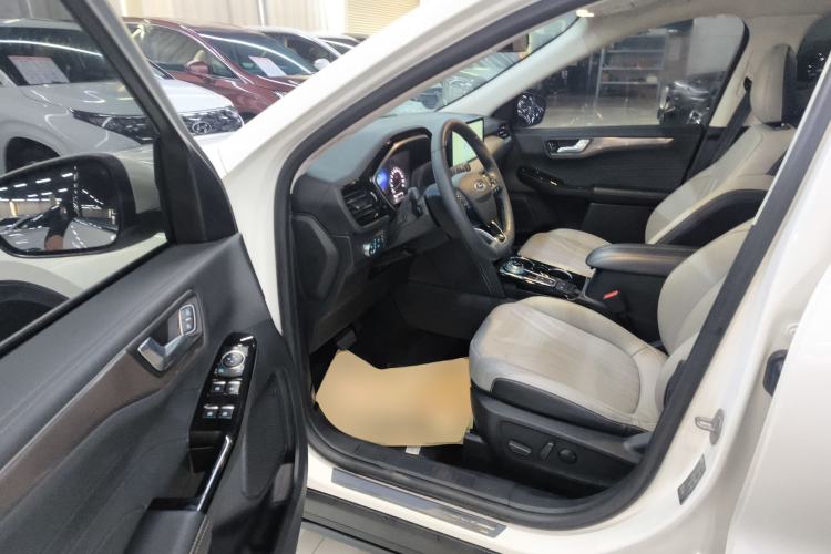 Used Ford Escape 2020 EcoBoost 245 Two-Wheel-Drive Titanium Edition