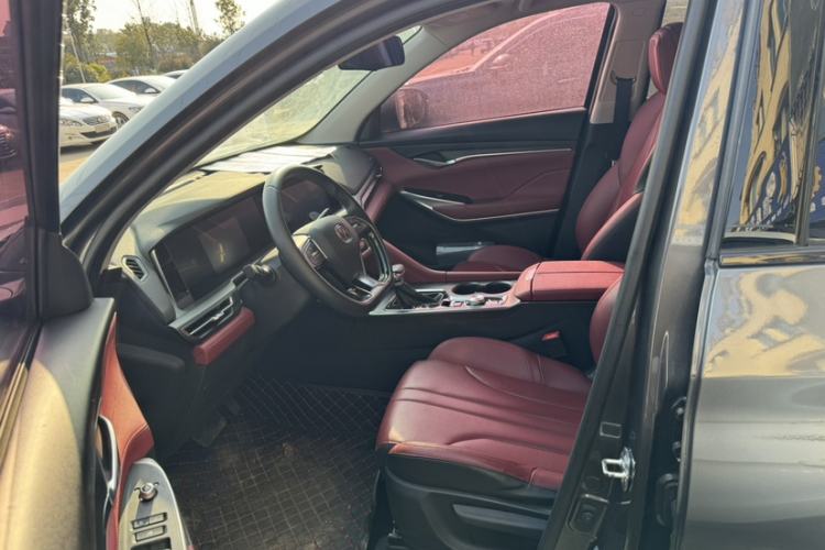 Used Changan CS75 PLUS 2021 1.5T Automatic Pioneer Model
