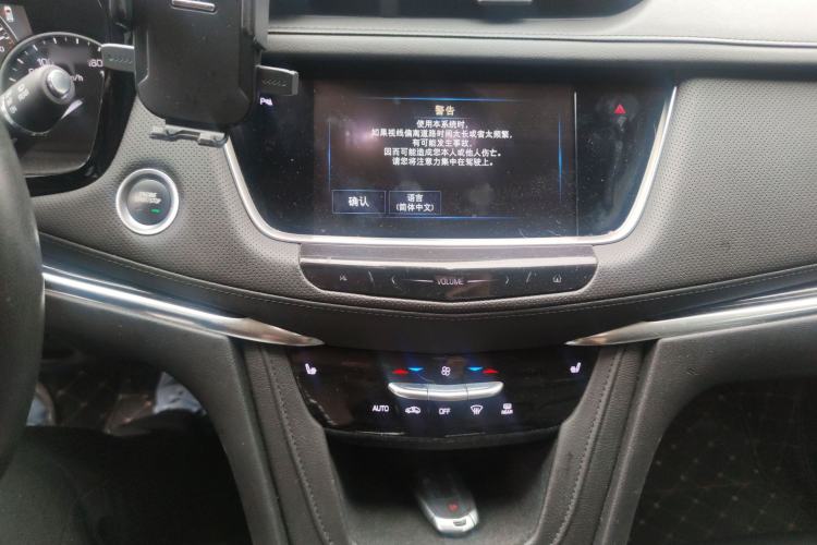 Used Cadillac XT5 2018 25T Luxury Model