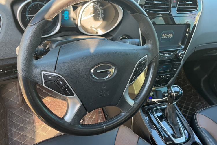 Used GAC Trumpchi GS5 Super 2015 1.8T Automatic Two-Wheel Drive Luxury Edition
