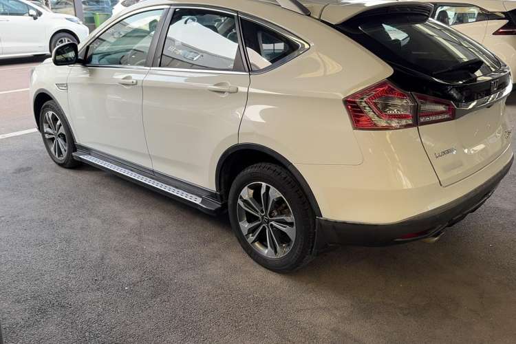 Used Luxgen U6 SUV 2014 1.8T Charm Version
