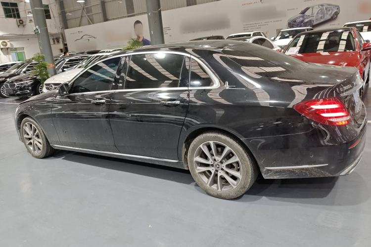 Used Mercedes-Benz E-Class 2018 Facelift E 300 L Luxury Edition
