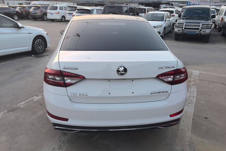 Used Skoda Octavia 2018 TSI280 DSG Luxury Edition
