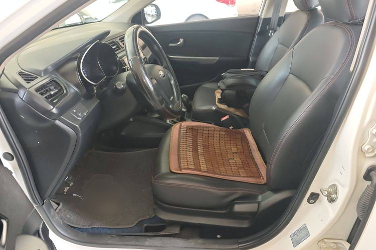 Used Kia K2 2015 Sedan 1.4L MT GLS
