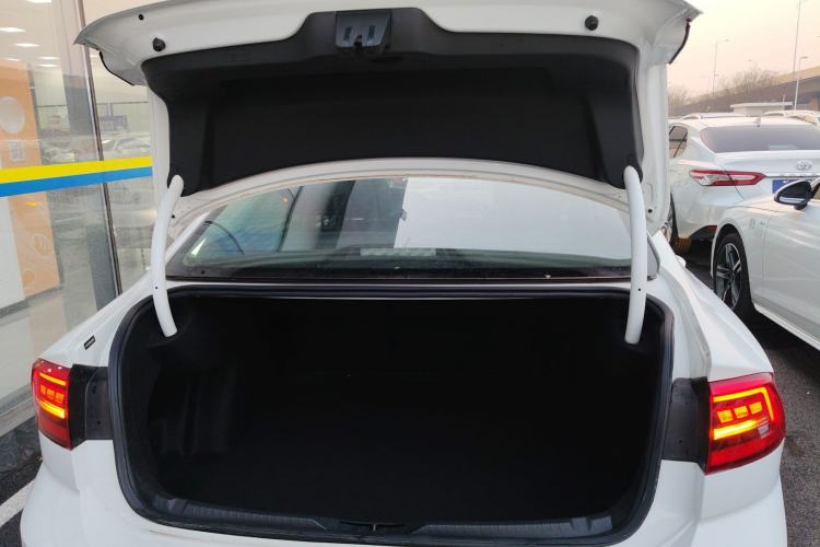 Used Volkswagen Lamando 2019 230TSI DSG Vision Edition China VI Standard