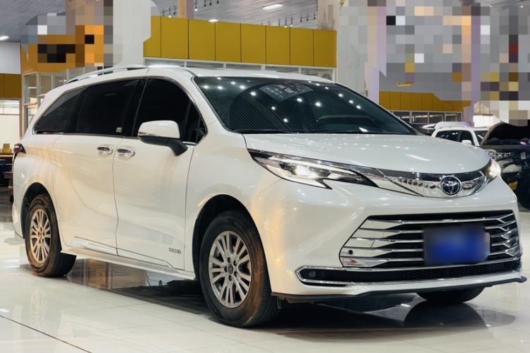 Used Toyota Sienna 2021 2.5L Hybrid Comfort Edition
