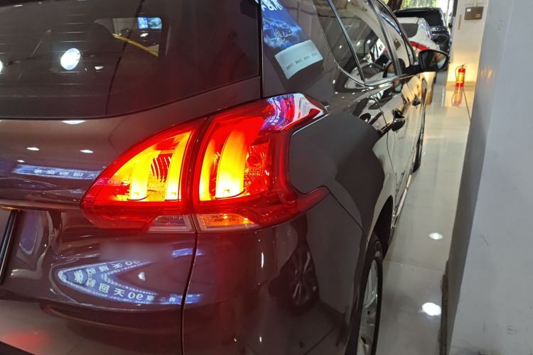 Used Peugeot 2008 2014 1.6L Automatic Fashion Edition
