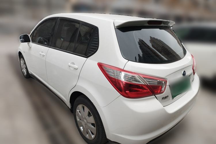 Used Venucia R50 2016 1.6L Automatic Elite Edition