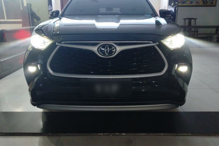 Used Toyota Highlander 2024 2.5L Smart Electric Hybrid Dual-Motor Two-Wheel Drive Luxury Version 7 Seats
