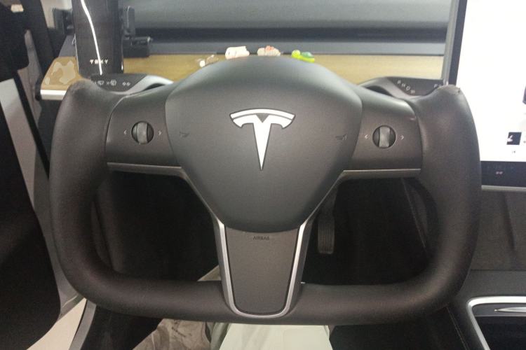 Used Tesla Model Y 2022 Rear-Wheel-Drive Version
