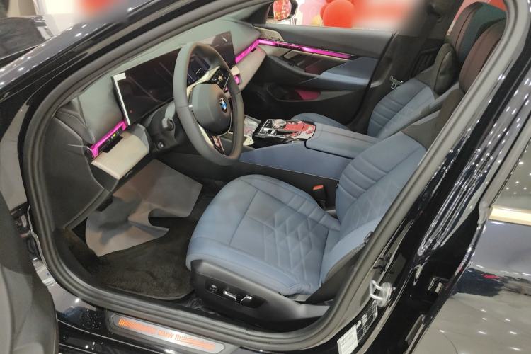 Used BMW 5 Series 2024 530Li Luxury Package Premium Edition
