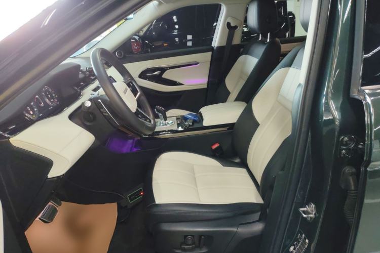 Used Land Rover Range Rover Evoque 2023 Aurora L 249 PS Luxury Edition
