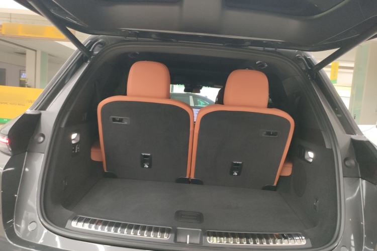 Used Li Auto L8 2025 Pro Smart Refresh Edition