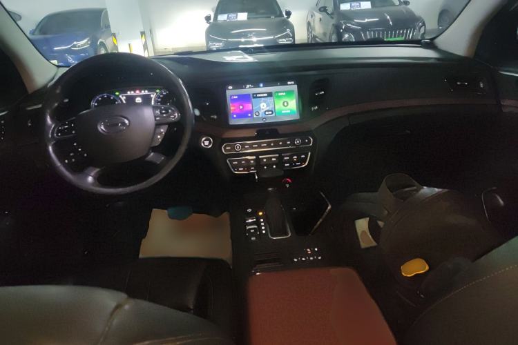 Used GAC Trumpchi GS8 2017 320T Two-Wheel Drive Luxury Smart Connectivity Version (7 Seats)