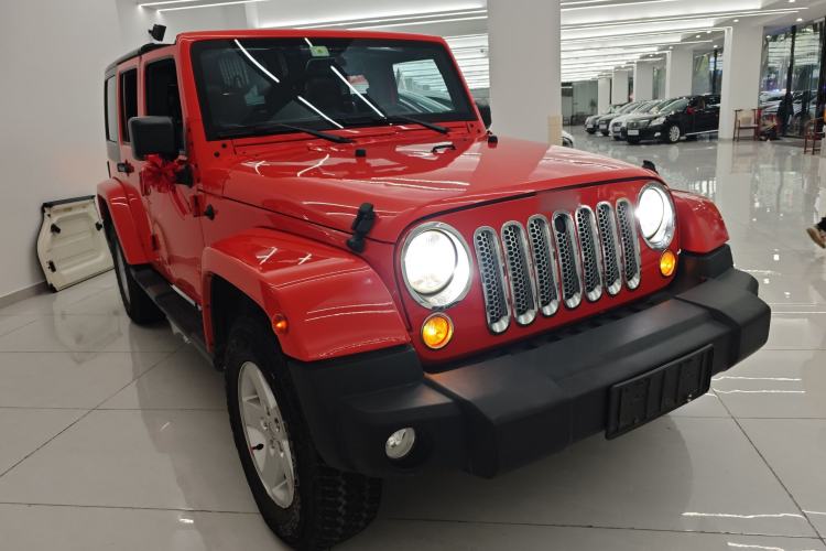 Used  Wrangler 2014 2.8TD Sahara Four-Door Edition