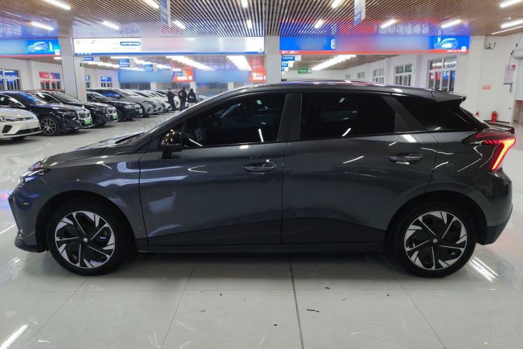 Used MG 4 EV 2023 415 km Range Sea-Faring Champion Edition
