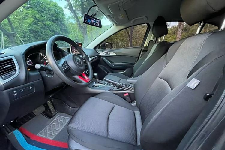 Used Mazda Mazda 3 Axela 2017 Sedan 1.5L Automatic Comfort Model China VI Standard