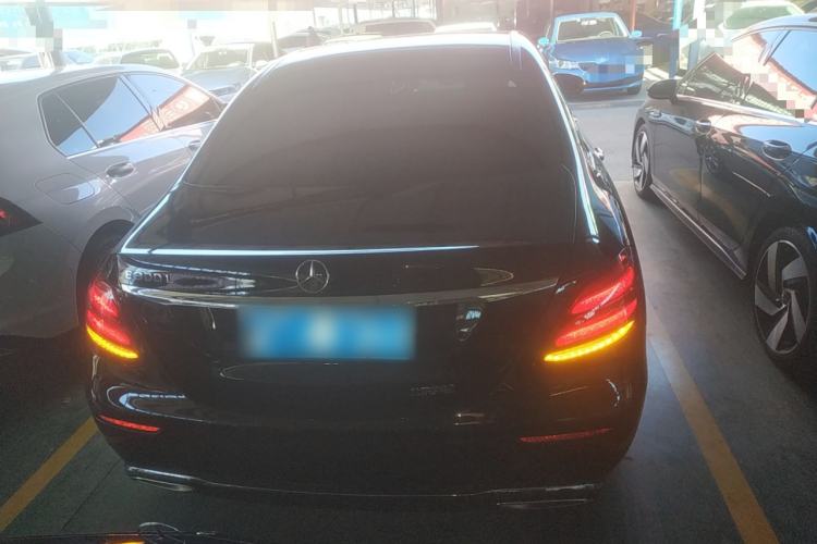 Used Mercedes-Benz E-Class 2018 Facelift E 300 L Luxury Edition
